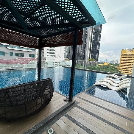 Reizz Residence By Perkasa Kuala Lumpur Exterior foto